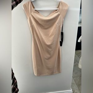 Lulu’s pale pink summer fun dress